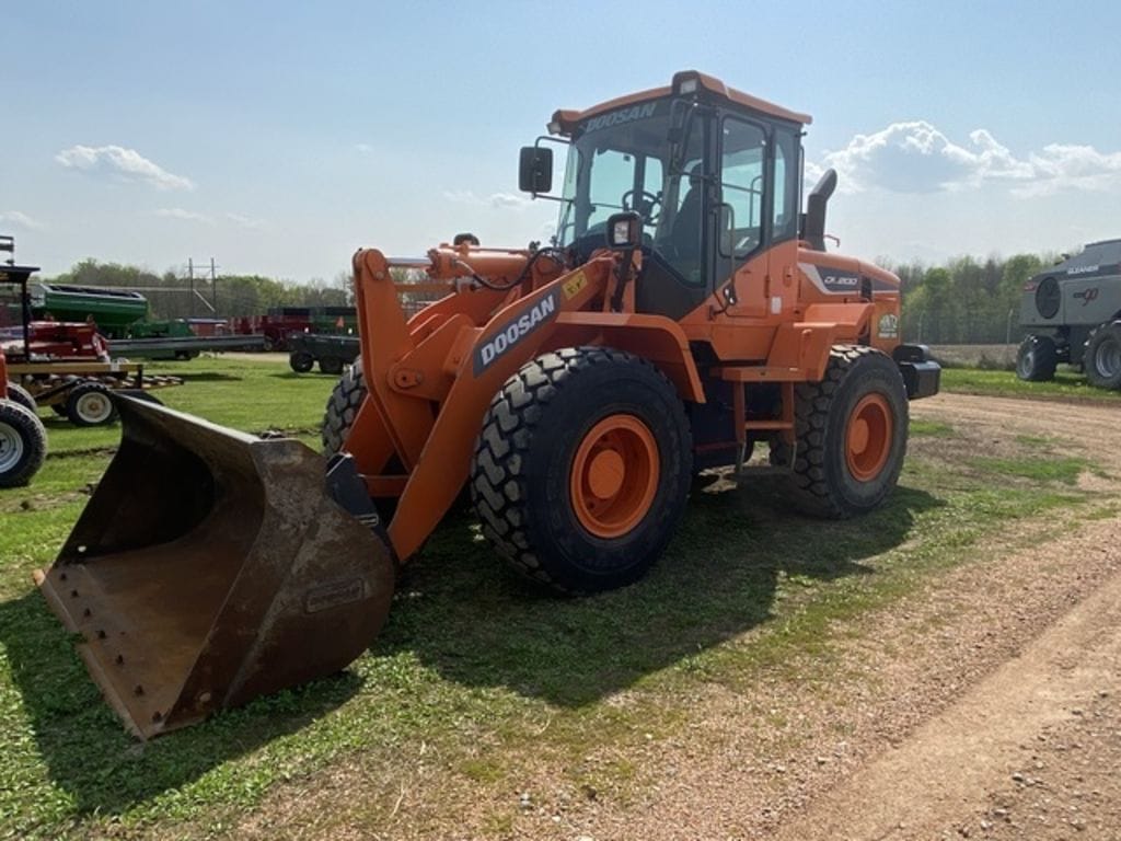 2016 Doosan DL200-5 Equipment Image0