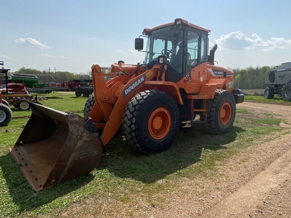 2016  Doosan DL200-5 Equipment Image0