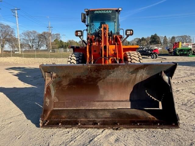 Image of  Doosan DL220-5 equipment image 2