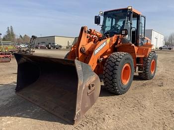 2016  Doosan DL250-5 Equipment Image0