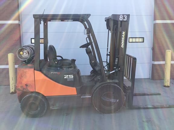 Image of Doosan G25P-5 equipment image 4