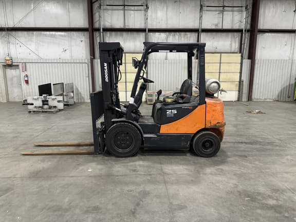 Image of  Doosan G25P-5 equipment image 1