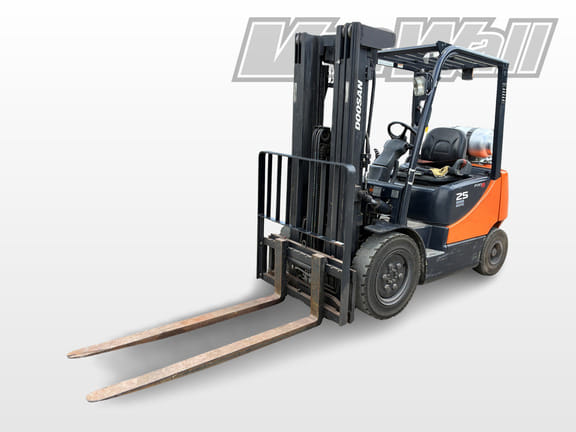2016 Doosan G25P-5 Equipment Image0