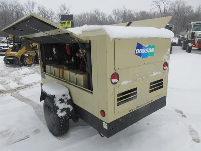 Image of Doosan P425 equipment image 2