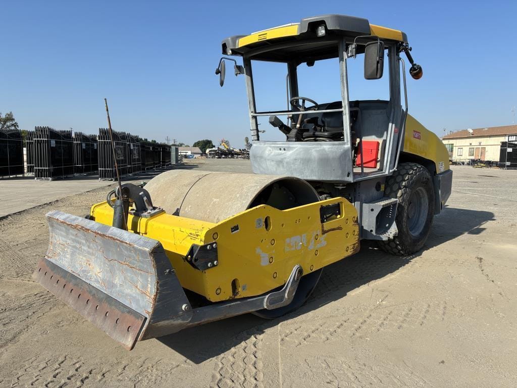 2016 DYNAPAC CA1500D Equipment Image0