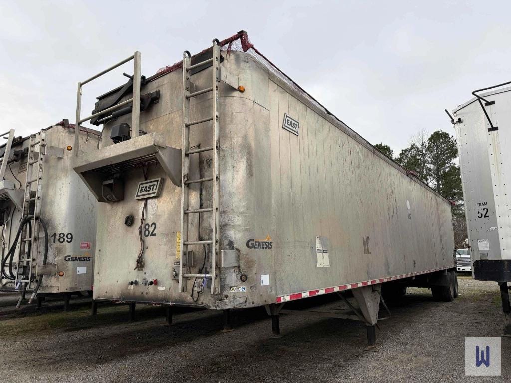 2016 East 48x102 Equipment Image0