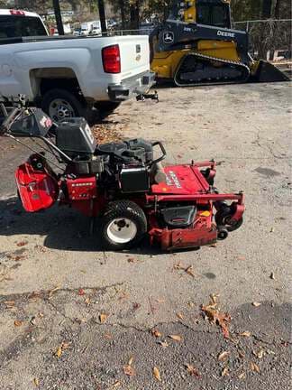 Image of Exmark Turf Tracer equipment image 4