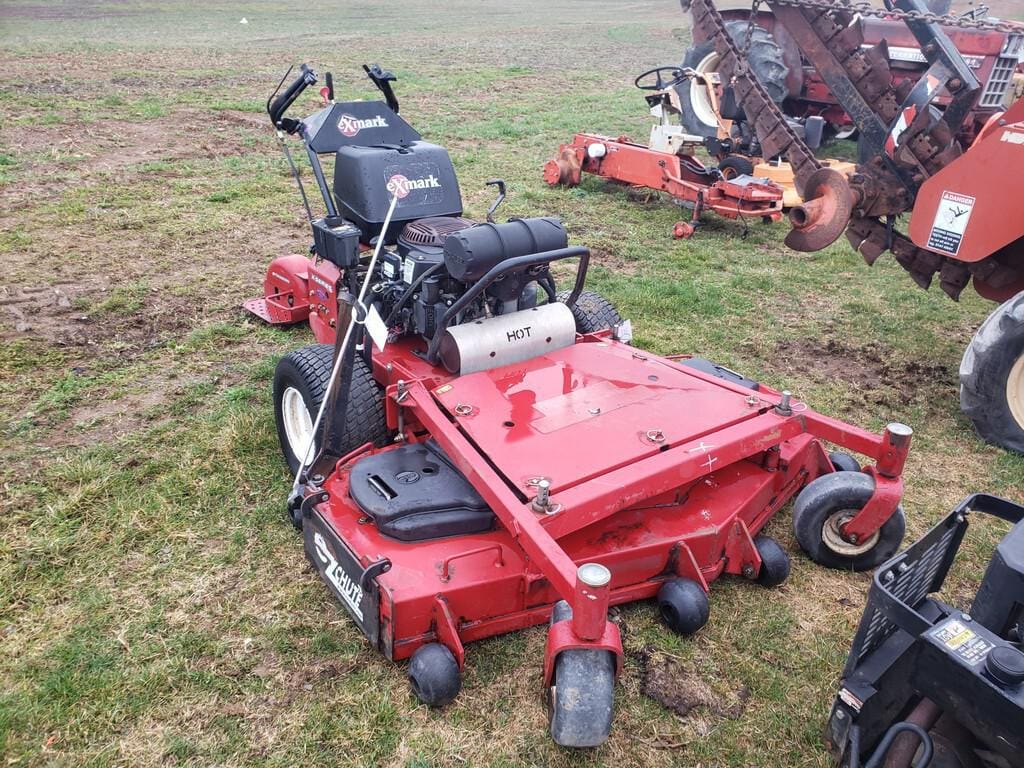 Main image Exmark Turf Tracer