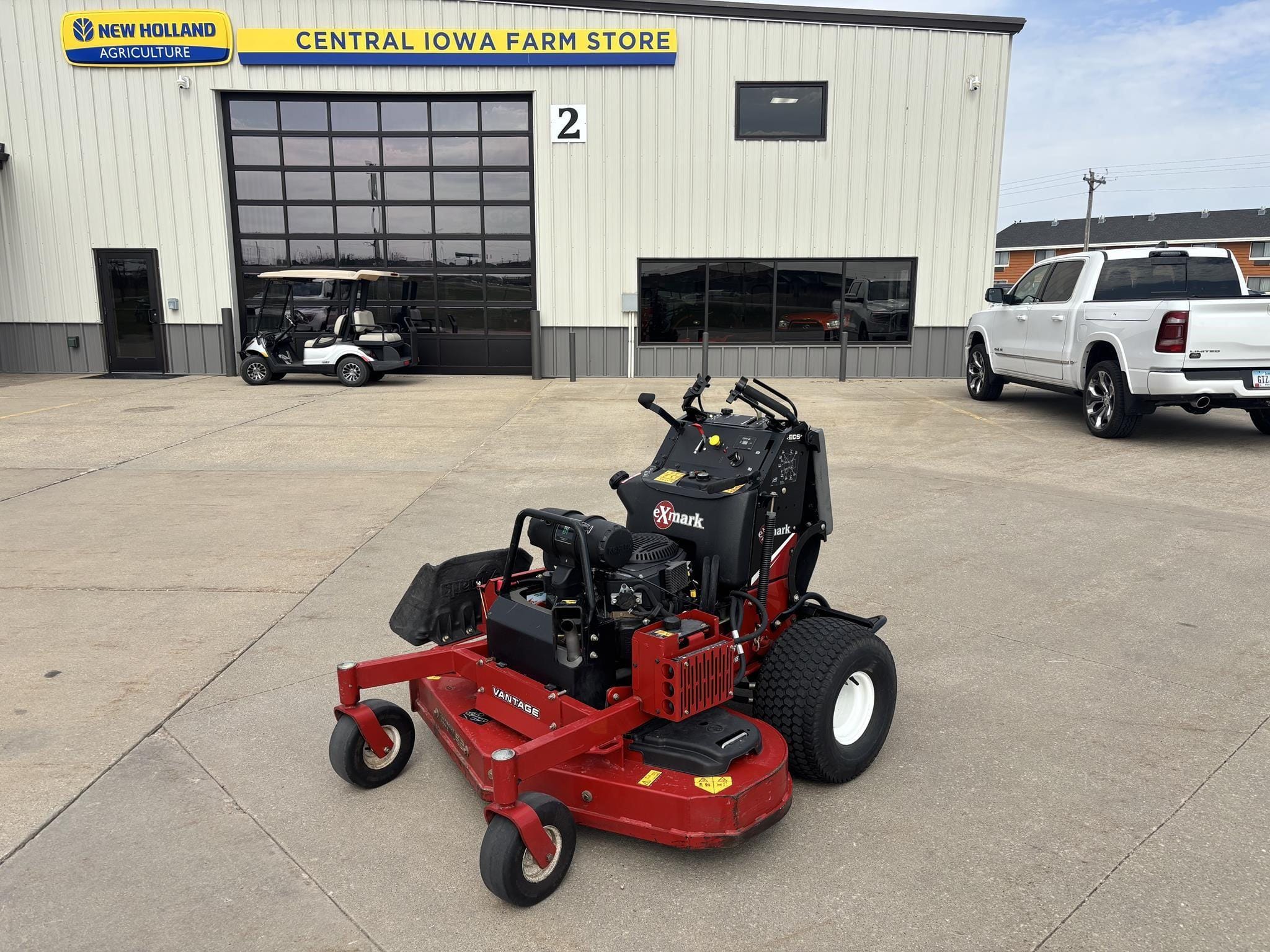 2016 Exmark VTX730 Equipment Image0
