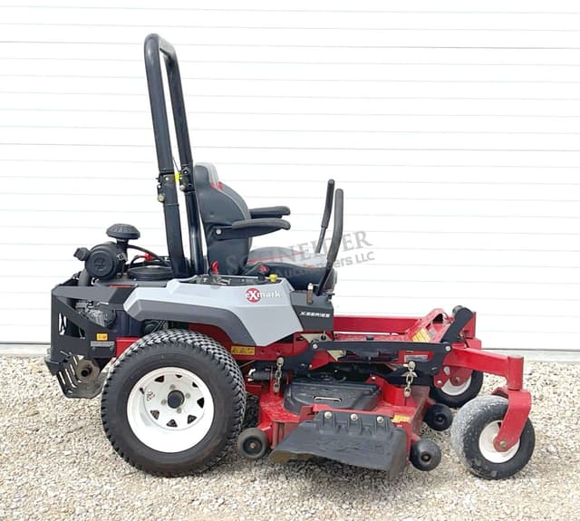 Image of Exmark Radius equipment image 2