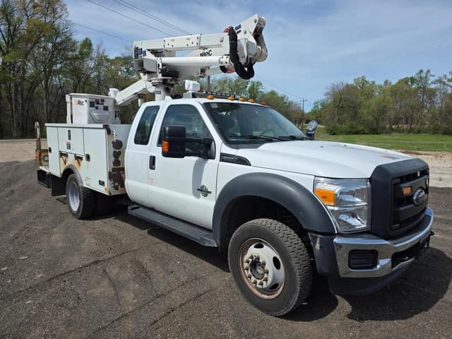 Image of Ford F-550 equipment image 1
