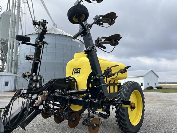 SOLD - 2018 Terra-Gator TG8300B Chemical Applicators Floaters