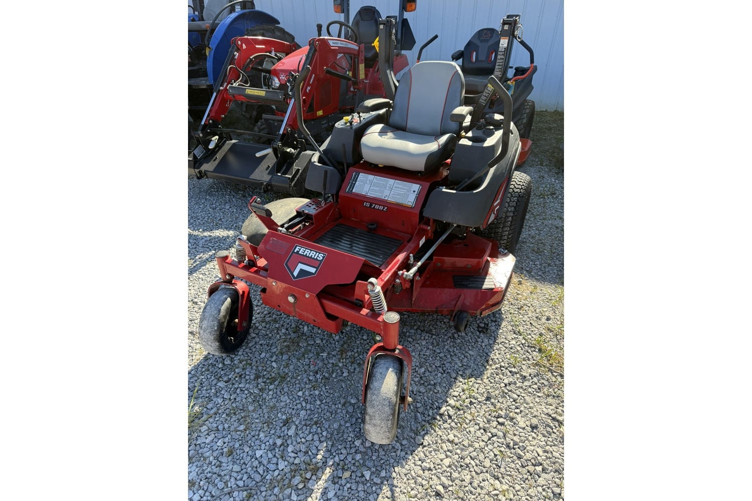2016 Ferris IS 700Z Equipment Image0