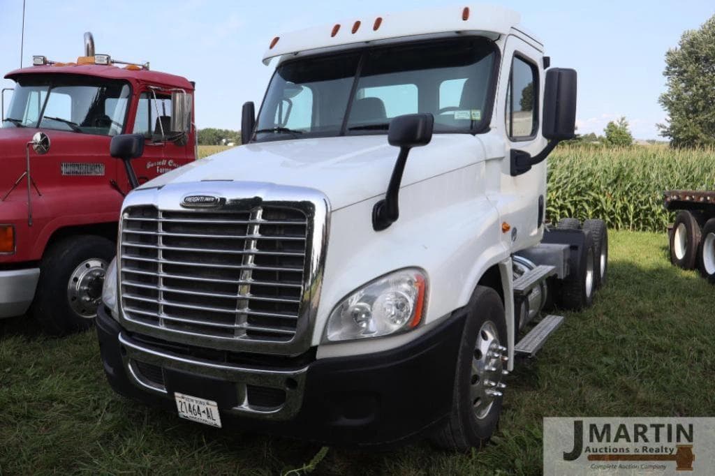 Image of Freightliner Cascadia Primary image