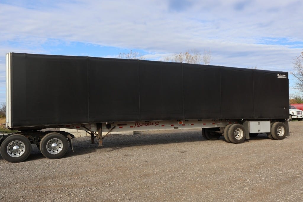 2016 Fontaine Revolution Equipment Image0