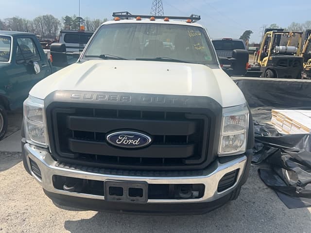 Image of Ford F-450 equipment image 1