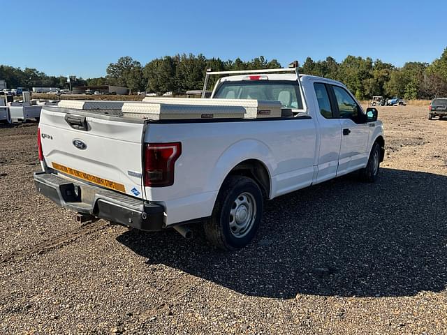 Image of Ford F-150 equipment image 4