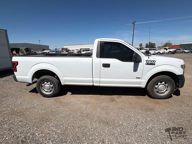 Image of Ford F-150 equipment image 3