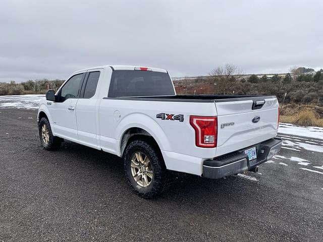 Image of Ford F-150 equipment image 2