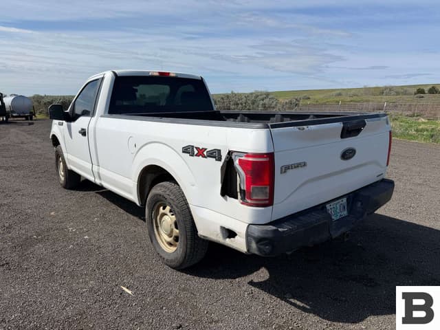 Image of Ford F-150 equipment image 2
