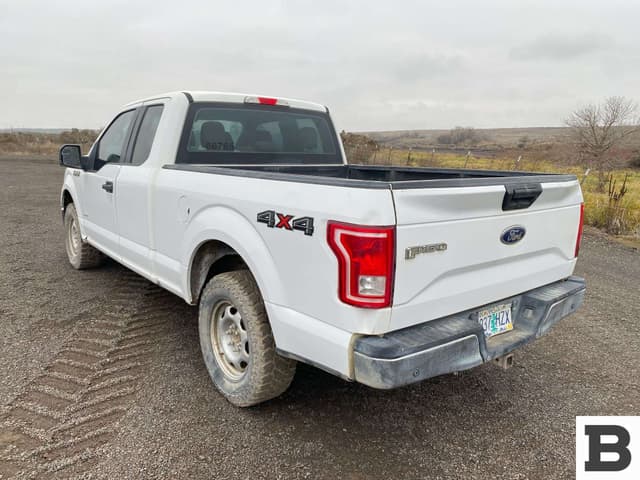 Image of Ford F-150 equipment image 2
