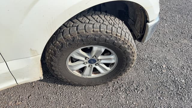 Image of Ford F-150 equipment image 4