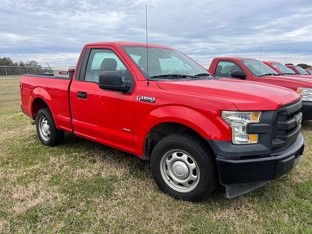 Image of Ford F-150 equipment image 1