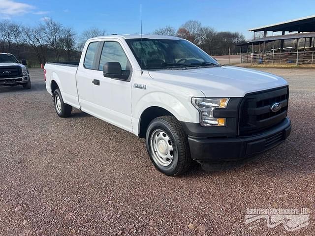 Image of Ford F-150 equipment image 3