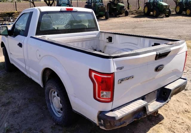 Image of Ford F-150 equipment image 2