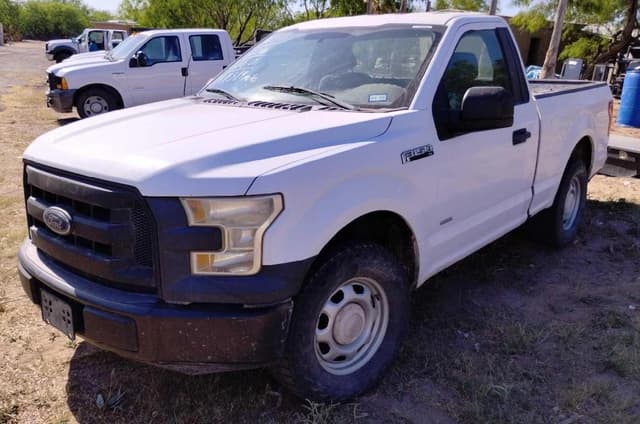 Image of Ford F-150 equipment image 1