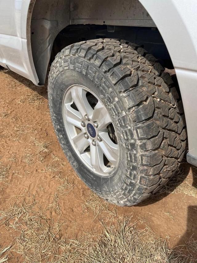 Image of Ford F-150 equipment image 4