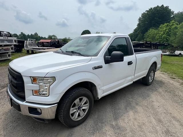 Image of Ford F-150 equipment image 2