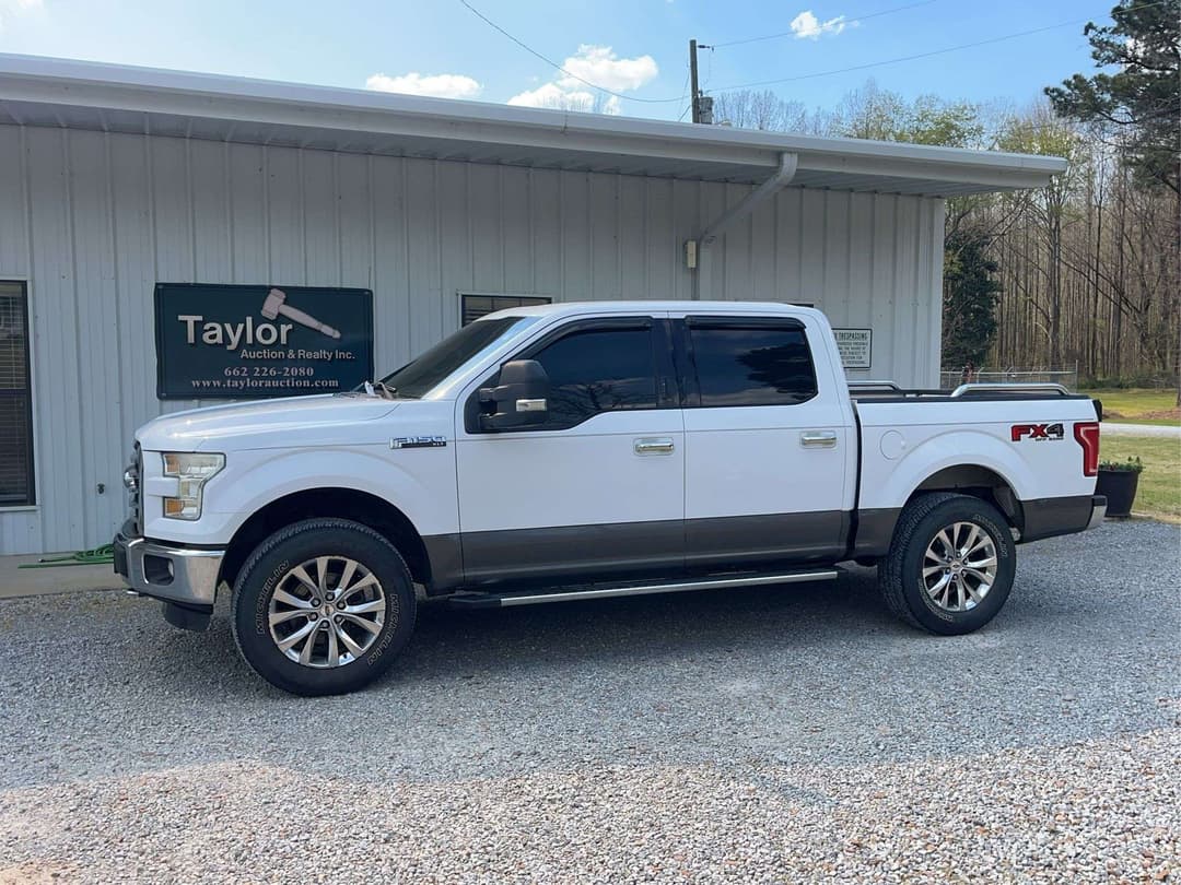 Image of Ford F-150 Primary image