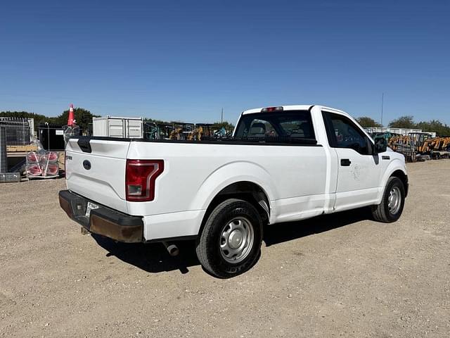 Image of Ford F-150 equipment image 3