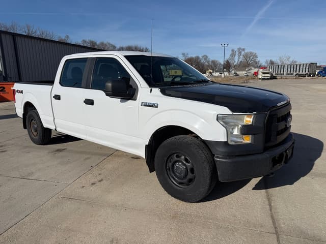 Image of Ford F-150 equipment image 2