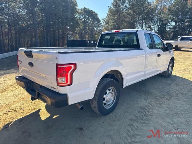 Image of Ford F-150 equipment image 2