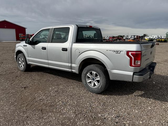 Image of Ford F-150 equipment image 2