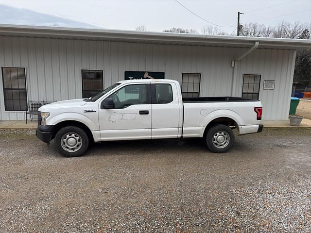 Image of Ford F-150 equipment image 1