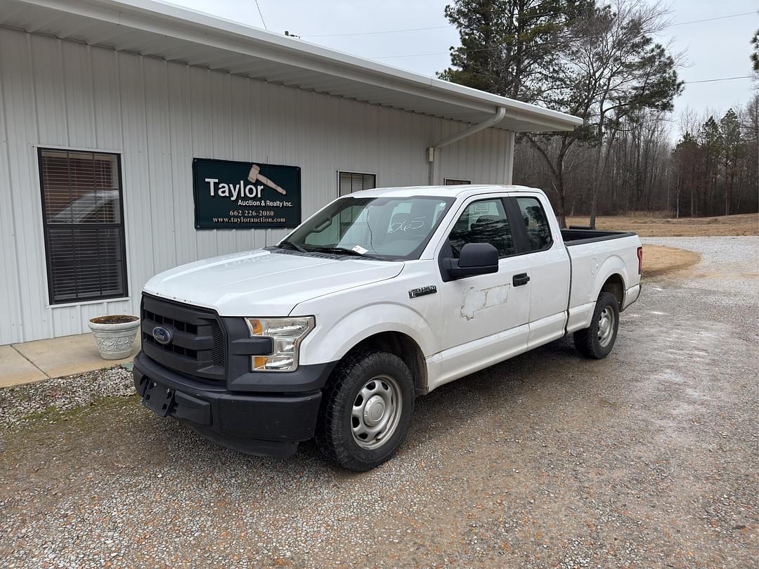 Image of Ford F-150 Primary image