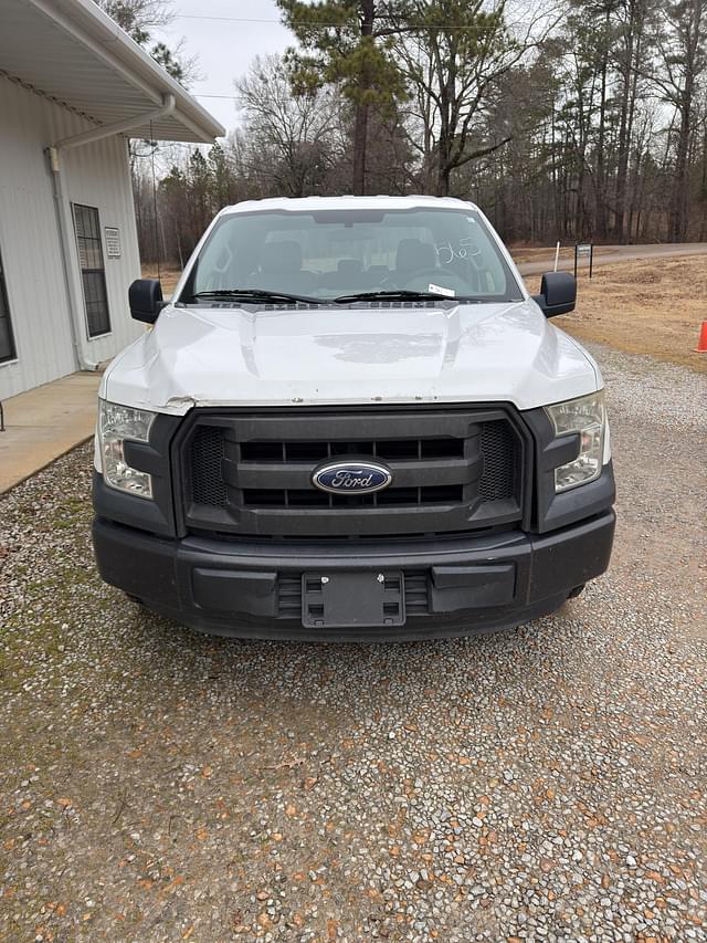 Image of Ford F-150 equipment image 4