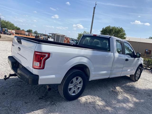 Image of Ford F-150 equipment image 2
