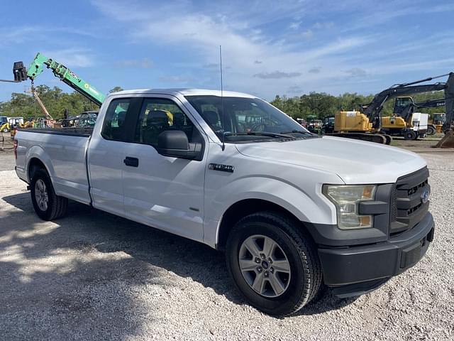 Image of Ford F-150 equipment image 3