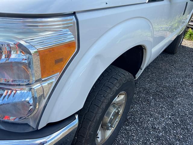 Image of Ford F-250 equipment image 2