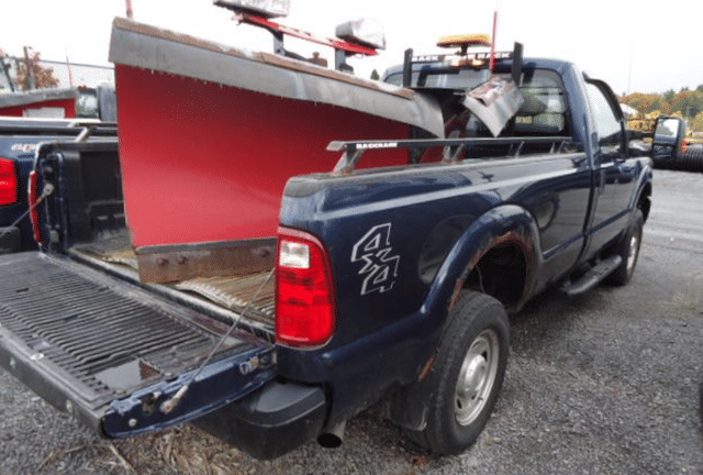 Image of Ford F-250 equipment image 2