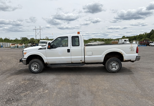 Image of Ford F-250 equipment image 1