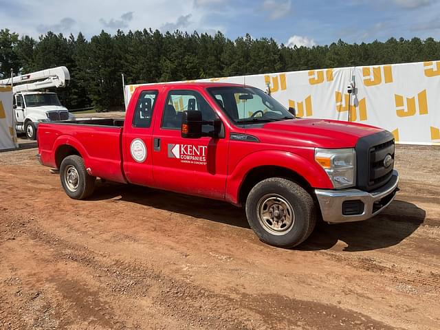 Image of Ford F-250 equipment image 2