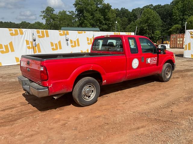 Image of Ford F-250 equipment image 4