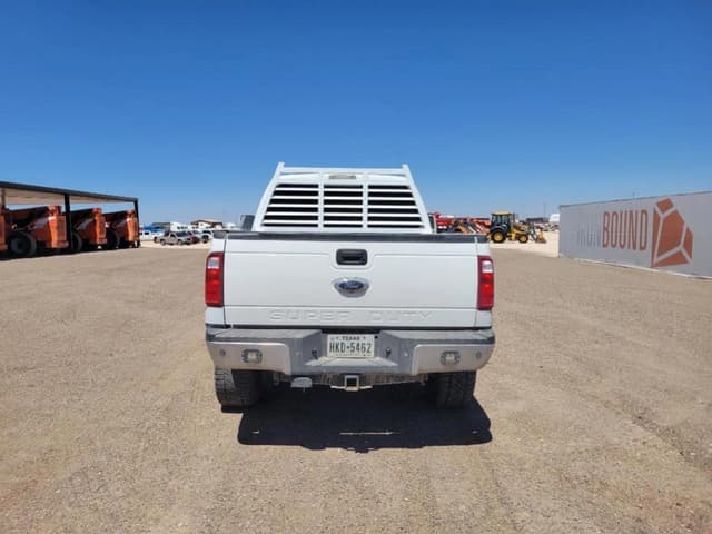 Image of Ford F-250 equipment image 3