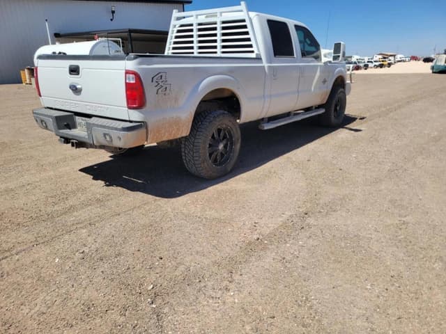 Image of Ford F-250 equipment image 4