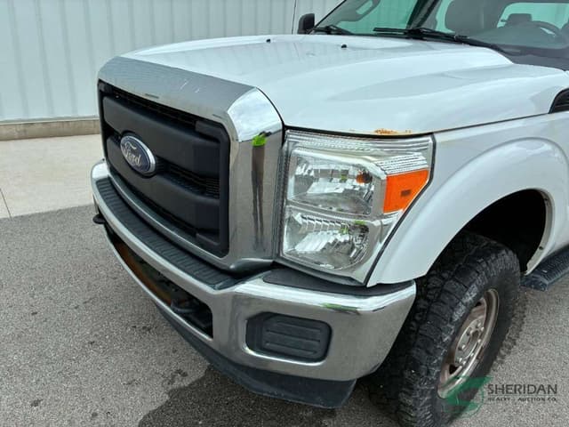 Image of Ford F-250 equipment image 1